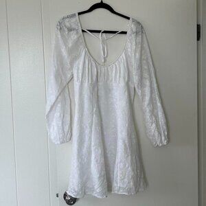 White mini dress with long sleeves and tie back #cottagecore #minidress sz large